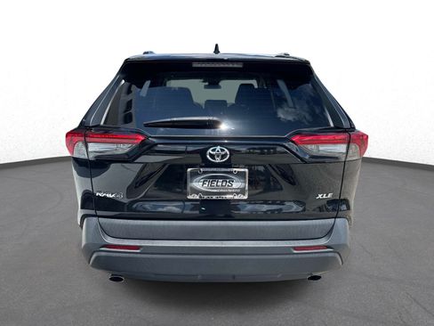 Used 2020 Toyota RAV4 XLE FWD image 4
