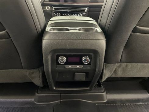 Used 2025 Chevrolet Traverse Z71 w/ Enhanced Driving Package AWD/4WD image 20