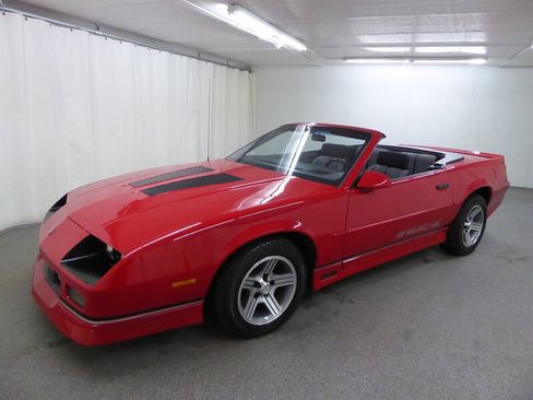 Used 1988 Chevrolet Camaro IROC-Z image 3