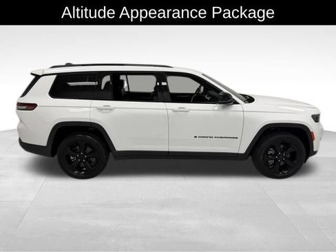 Used 2021 Jeep Grand Cherokee L Laredo AWD/4WD image 5