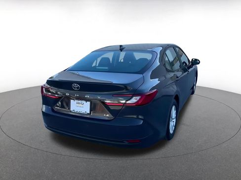 Used 2025 Toyota Camry LE image 7