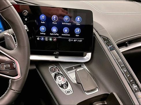 Used 2022 Chevrolet Corvette Stingray Convertible w/ Z51 Performance Package image 7