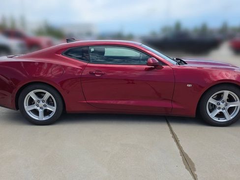 Used 2023 Chevrolet Camaro LT RWD image 6