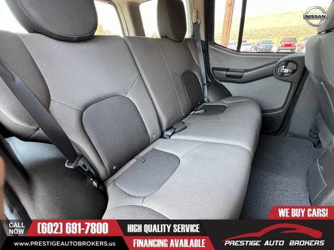 Used 2015 Nissan Xterra S image 37