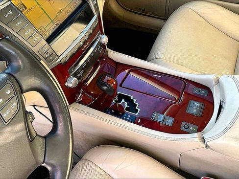 Used 2012 Lexus LS 460 image 18