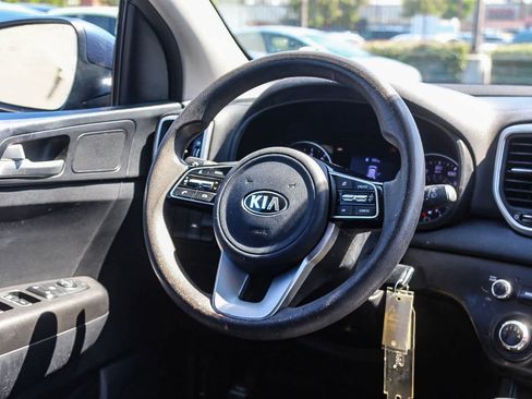 Used 2020 Kia Sportage LX AWD/4WD image 19