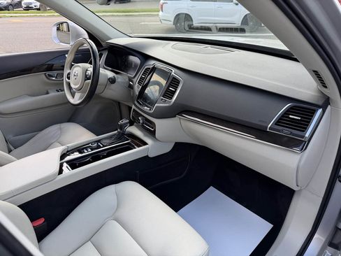 Used 2019 Volvo XC90 T6 Momentum w/ Protection Package Premier AWD/4WD image 21