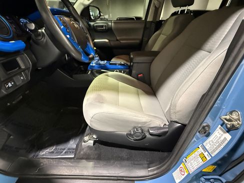 Used 2019 Toyota Tacoma SR5 image 26