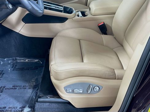 New 2026 Porsche Macan AWD/4WD image 22