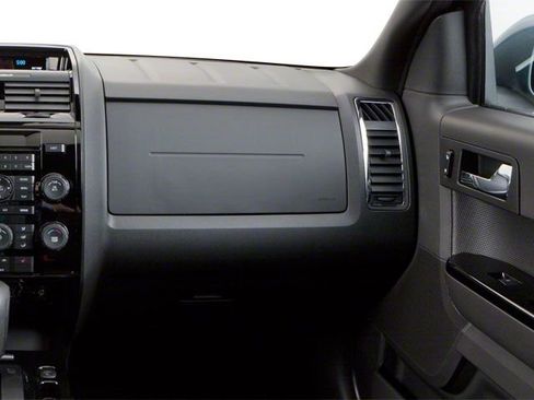 Used 2010 Ford Escape Limited image 18