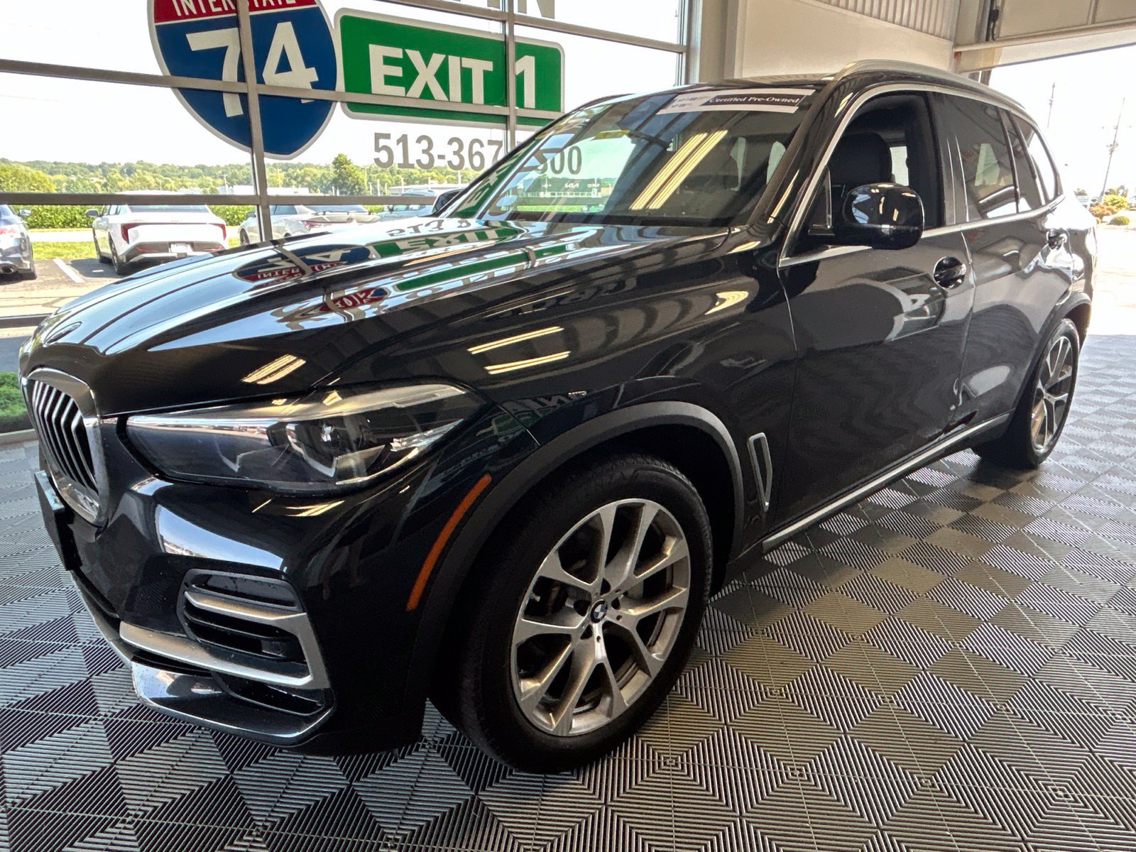 Used 2022 BMW X5 xDrive40i AWD/4WD image 3