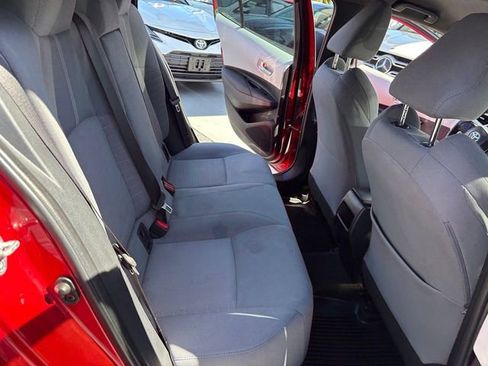 Used 2020 Toyota Corolla SE image 18