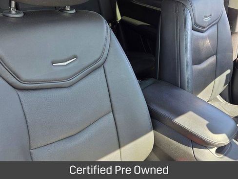 Certified 2019 Cadillac XT5 Premium Luxury FWD image 17