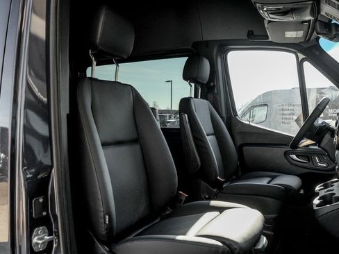 New 2025 Mercedes-Benz Sprinter 2500 image 23