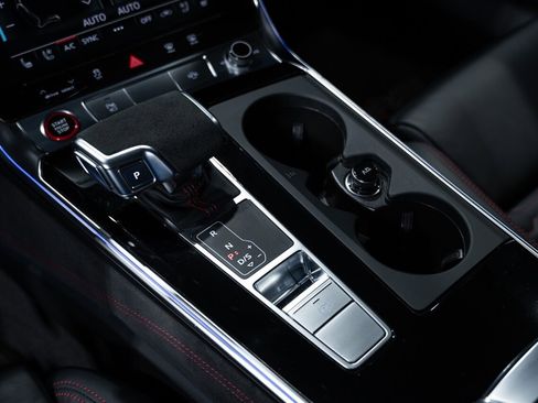 Used 2022 Audi RS 6 4.0T quattro Avant w/ Carbon Optic Package image 55