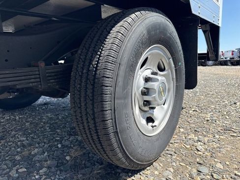 New 2024 Chevrolet Express 3500 w/ Power Convenience Package image 8