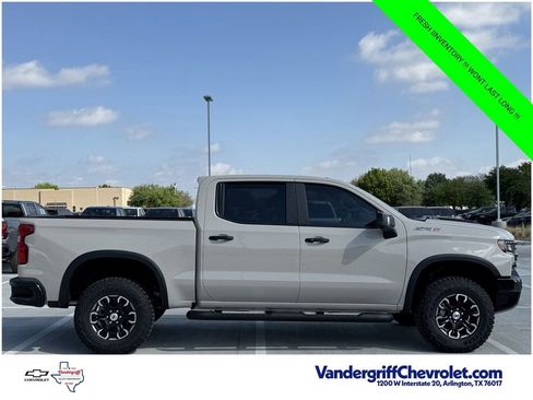 New 2026 Chevrolet Silverado 1500 ZR2 AWD/4WD image 3