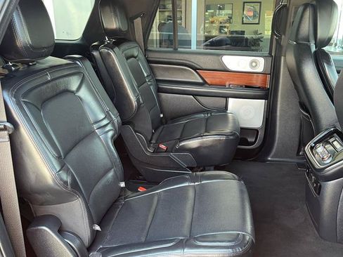 Used 2021 Lincoln Navigator L Reserve AWD/4WD image 19