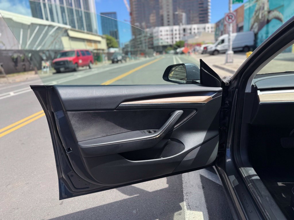 Used 2023 Tesla Model 3 RWD image 9