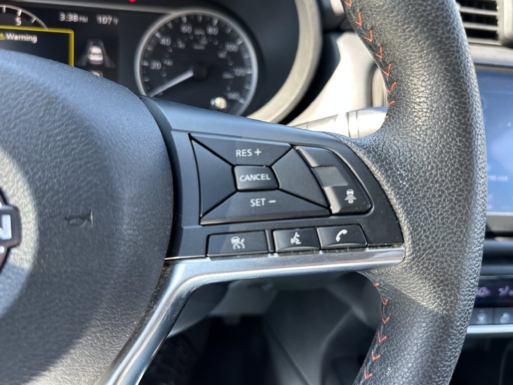 Used 2024 Nissan Versa SR FWD image 23