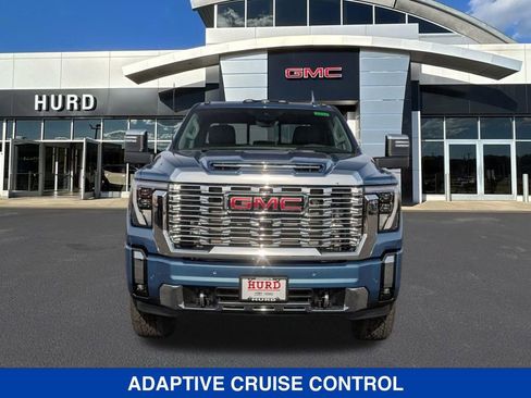 New 2026 GMC Sierra 3500 Denali w/ Denali Reserve Package image 9