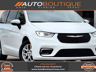 Used 2023 Chrysler Pacifica Touring-L