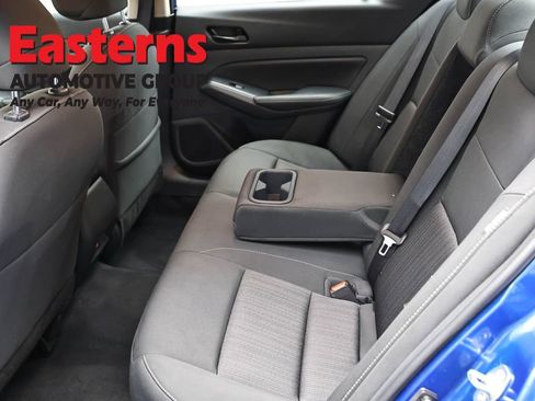 Used 2025 Nissan Altima 2.5 SV FWD image 21