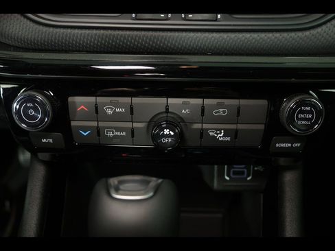 New 2026 Jeep Compass Latitude image 14