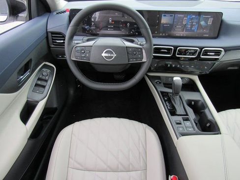 Used 2026 Nissan Sentra SL w/ Floor Mat Package image 10