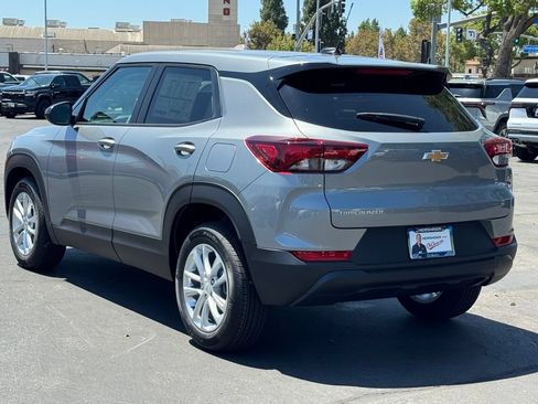 New 2026 Chevrolet TrailBlazer LS w/ LS Convenience Package FWD image 4