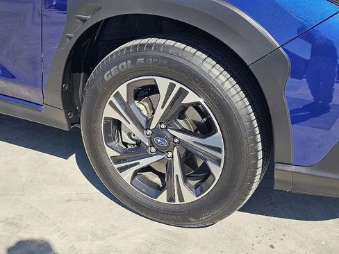 Certified 2025 Subaru Crosstrek 2.0i Premium image 9