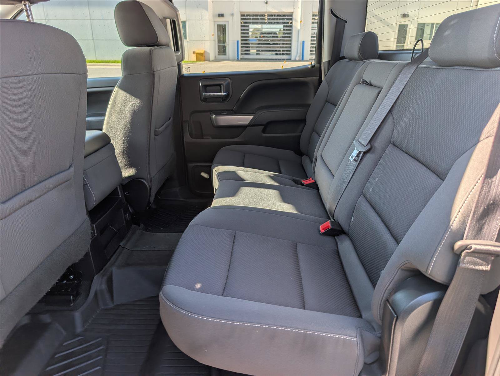 Used 2018 Chevrolet Silverado 1500 LT w/ All Star Edition AWD/4WD image 13
