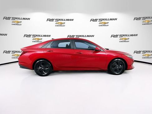 Used 2021 Hyundai Elantra SEL w/ Cargo Package image 8