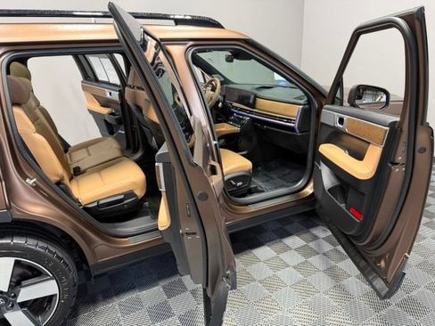 Used 2024 Hyundai Santa Fe Limited AWD/4WD image 22