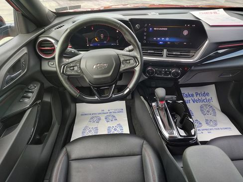 Certified 2024 Chevrolet Trax RS w/ Driver Confidence Package FWD image 21