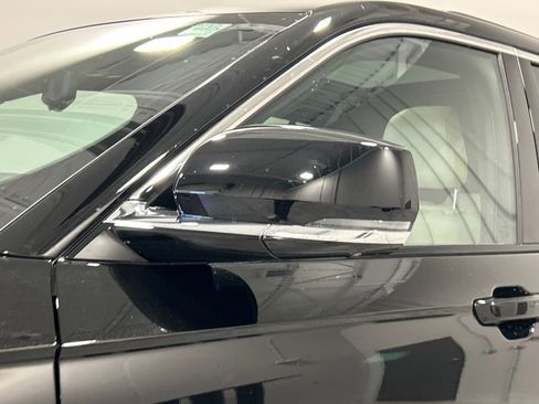 Used 2024 Jeep Grand Cherokee Limited w/ Luxury Tech Group II image 12