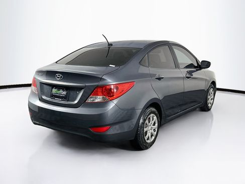 Used 2012 Hyundai Accent GLS FWD image 9