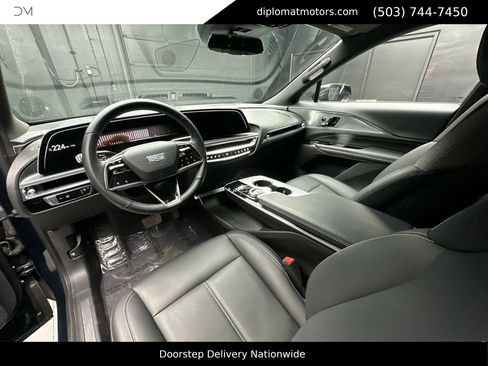 Used 2024 Cadillac Lyriq Tech image 21