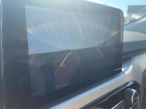 Used 2022 Ford Escape SE image 31