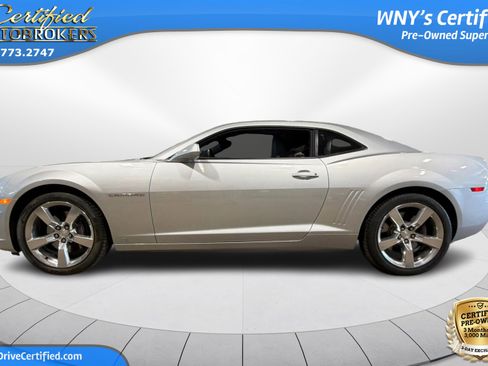 Used 2010 Chevrolet Camaro SS w/ RS Package RWD image 9