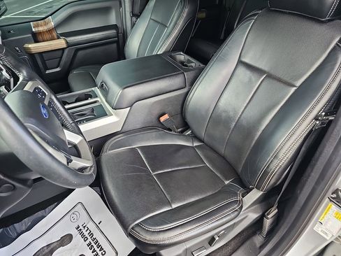 Used 2018 Ford F150 Lariat w/ Equipment Group 502A Luxury AWD/4WD image 19