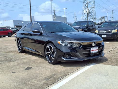Used 2021 Honda Accord Sport image 2