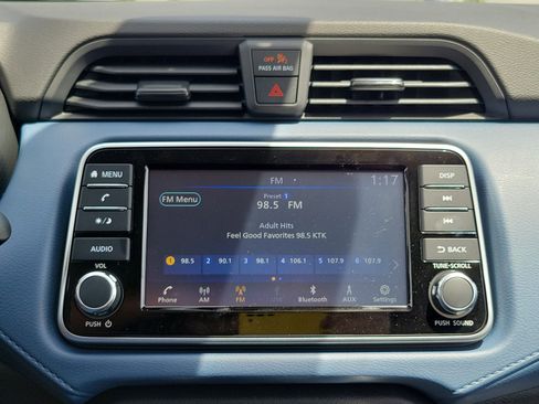 New 2025 Nissan Versa SV w/ Trunk Package FWD image 23