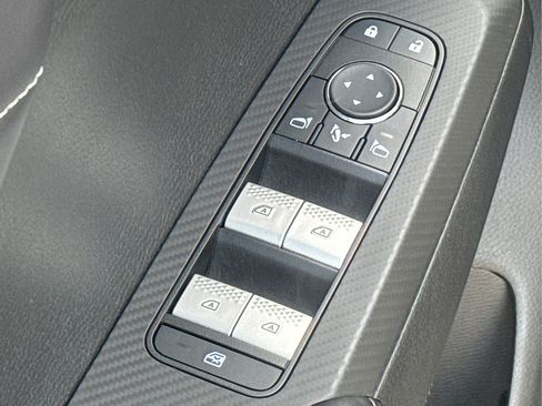Used 2025 Mitsubishi Outlander SE AWD/4WD image 13
