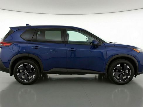 Used 2025 Nissan Rogue SV FWD image 11