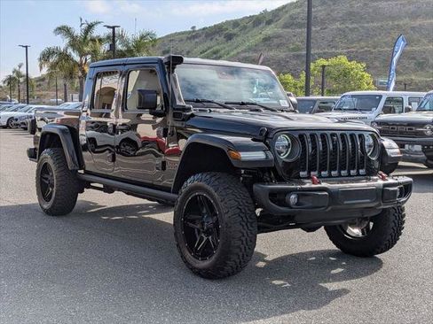 Certified 2020 Jeep Gladiator Rubicon AWD/4WD image 3
