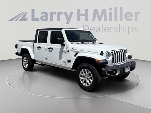 Used 2023 Jeep Gladiator Sport AWD/4WD image 8