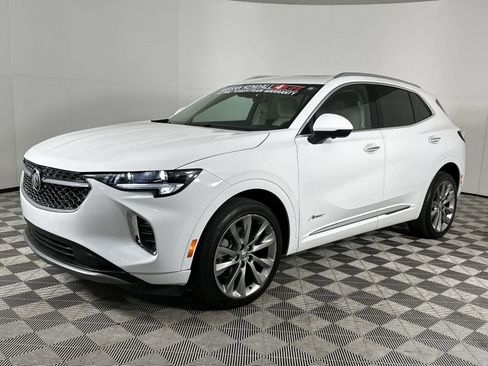 Used 2022 Buick Envision Avenir w/ Technology Package II image 4