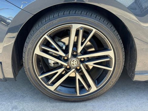 Used 2025 Toyota Camry XSE w/ Premium Plus Package image 9