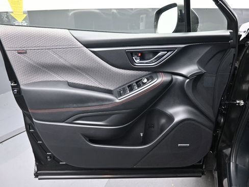 Used 2023 Subaru Forester Sport image 9